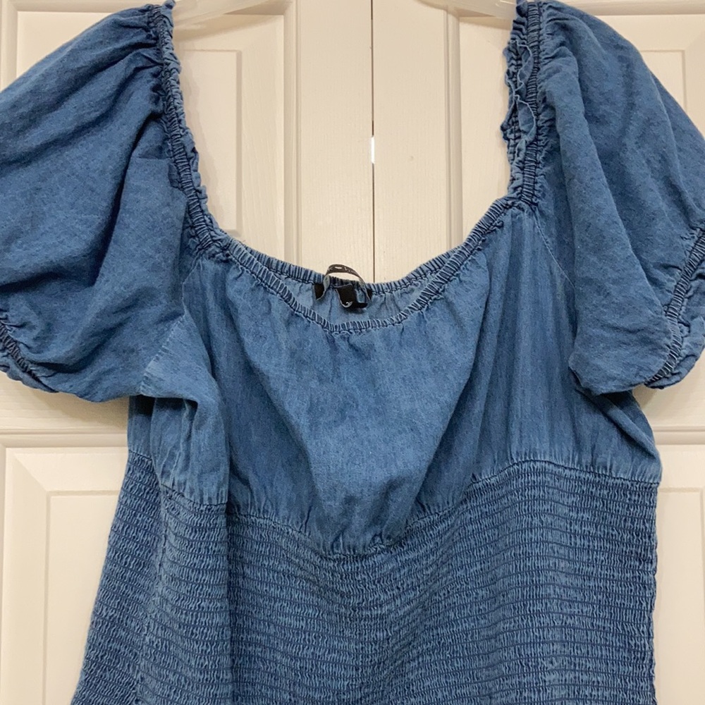 Dress - Picture 4 of 4